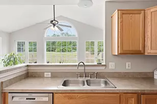 6686 Clarkes Meadow Dr, Bealeton, VA 22712 - Photo 17