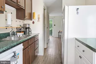 6439 Lancaster Dr, Warrenton, VA 20187 - Photo 11