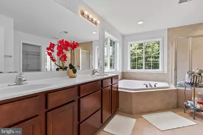 8091 Side Hill Drive, Warrenton, VA 20187 - Photo 17