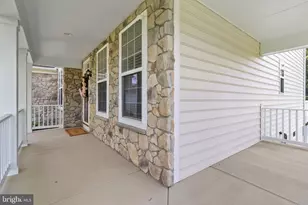 8091 Side Hill Dr, Warrenton, VA 20187 - Photo 3