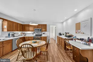 7933 Cooks Ct, Warrenton, VA 20186 - Photo 13
