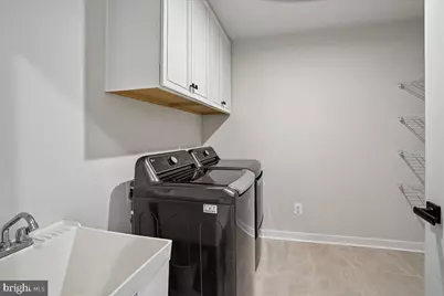 8016 International Drive, Warrenton, VA 20187 - Photo 29