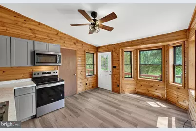 8265 Opal Road, Warrenton, VA 20186 - Photo 15