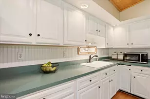 13010 Belle Meade Ln, Markham, VA 22643 - Photo 25