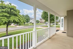 242 Fox Chase St, Warrenton, VA 20186 - Photo 9