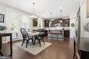 8046 Side Hill Dr, Warrenton, VA 20187 - Photo 11