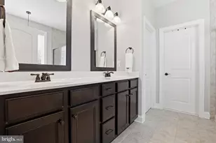 8046 Side Hill Dr, Warrenton, VA 20187 - Photo 23