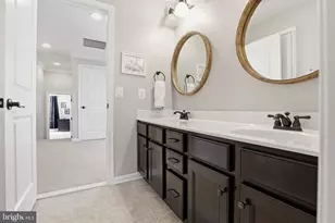 8046 Side Hill Dr, Warrenton, VA 20187 - Photo 33