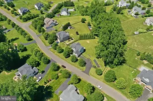 8046 Side Hill Dr, Warrenton, VA 20187 - Photo 51