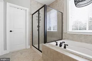 8046 Side Hill Dr, Warrenton, VA 20187 - Photo 25