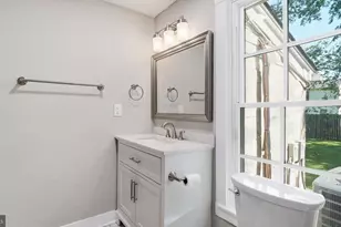 105 E Washington St, Remington, VA 22734 - Photo 11