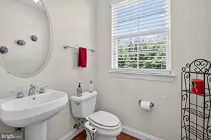 7153 Comrie Ct, Warrenton, VA 20187 - Photo 9