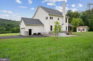 5201 Carolyns Wy, Linden, VA 22642 - Photo 1