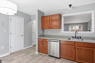 526 Highland Towne Ln, Warrenton, VA 20186 - Photo 13