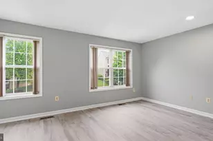 526 Highland Towne Ln, Warrenton, VA 20186 - Photo 17