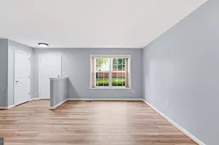 526 Highland Towne Ln, Warrenton, VA 20186 - Photo 5