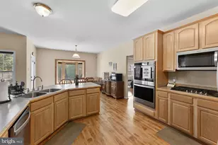 700 Fox Chase St, Warrenton, VA 20186 - Photo 19