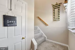 210 Fernwood Pl, Warrenton, VA 20186 - Photo 5