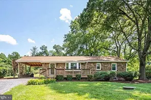 5383 Casanova Rd, Warrenton, VA 20187 - Photo 1