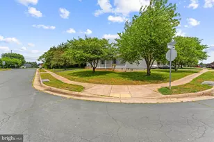11737 Battle Ridge Dr, Remington, VA 22734 - Photo 9