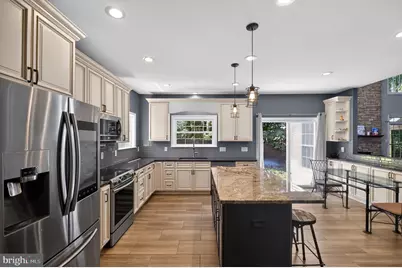7164 N Crest Court, Warrenton, VA 20187 - Photo 9