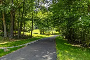 5920 Hunton Wood Dr, Broad Run, VA 20137 - Photo 3