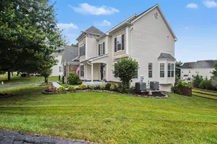 4056 Shrayer Ct, Warrenton, VA 20187 - Photo 3
