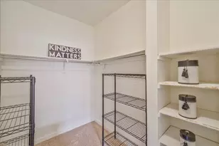 233 N View Cir, Warrenton, VA 20186 - Photo 11