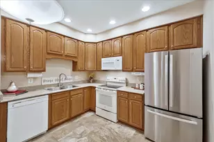 233 N View Cir, Warrenton, VA 20186 - Photo 5