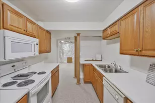 233 N View Cir, Warrenton, VA 20186 - Photo 23