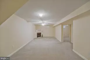233 N View Cir, Warrenton, VA 20186 - Photo 19