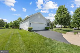 7366 Trundle Ct, Warrenton, VA 20187 - Photo 3