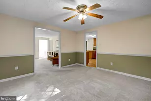 6067 Pilgrims Rest Rd, Broad Run, VA 20137 - Photo 7