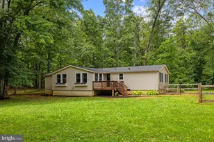 9448 Green Rd, Midland, VA 22728 - Photo 11
