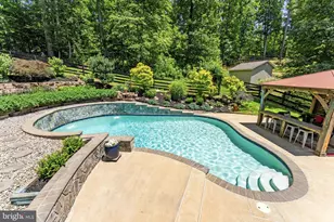 6729 Breezy Dr, Warrenton, VA 20187 - Photo 19