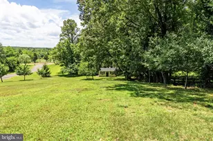 6729 Breezy Dr, Warrenton, VA 20187 - Photo 21