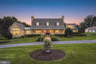 10590 Mountain Shadow Ln, Marshall, VA 20115 - Photo 1