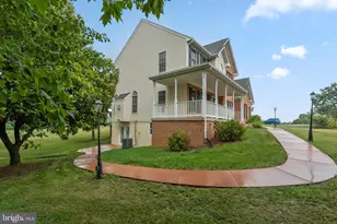 10143 Hedrick Farm Ln, Midland, VA 22728 - Photo 3