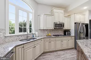 7547 Edington Dr, Warrenton, VA 20187 - Photo 17