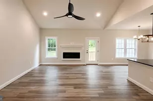 8415 Bens Ln, Warrenton, VA 20186 - Photo 5