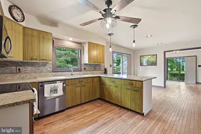 10414 Skyline Avenue, Midland, VA 22728 - Photo 11