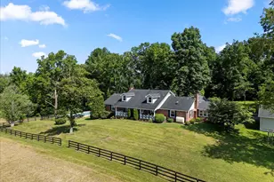 8374 Elway Ln, Warrenton, VA 20186 - Photo 3