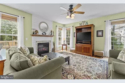 4025 Wilkes Court, Warrenton, VA 20187 - Photo 23