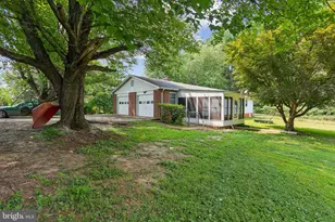 8755 Trinity Ln, Warrenton, VA 20187 - Photo 3
