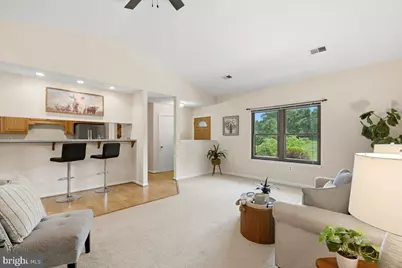 7434 Cedar Knolls Drive, Warrenton, VA 20187 - Photo 5