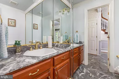 6595 Chesapeake Place, Warrenton, VA 20187 - Photo 23