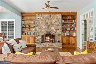 6595 Chesapeake Pl, Warrenton, VA 20187 - Photo 3