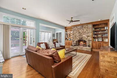 6595 Chesapeake Place, Warrenton, VA 20187 - Photo 5