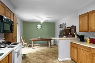 4490 Silver Hill Ct, Sumerduck, VA 22742 - Photo 5