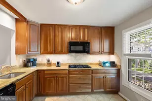 711 Acorn Ct, Warrenton, VA 20186 - Photo 3